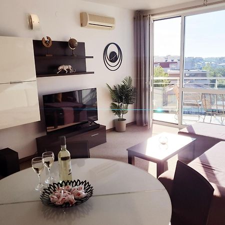 Elena'S Lux Aparthotel - Town & Sea View - Atlantis Spa Sarafovo Esterno foto