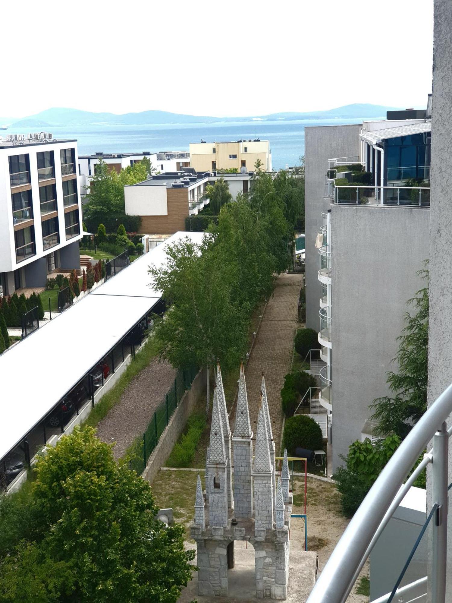 Elena'S Lux Aparthotel - Town & Sea View - Atlantis Spa Sarafovo Esterno foto